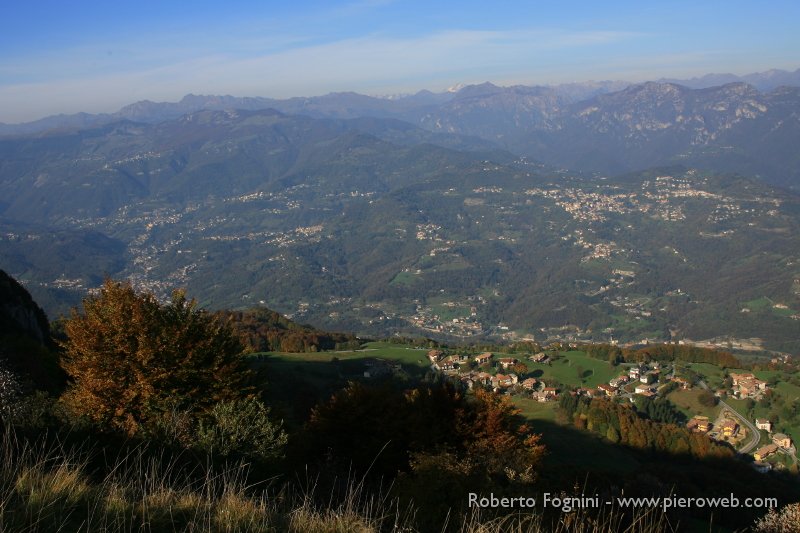 13  Vista sulla Valle Imagna.JPG